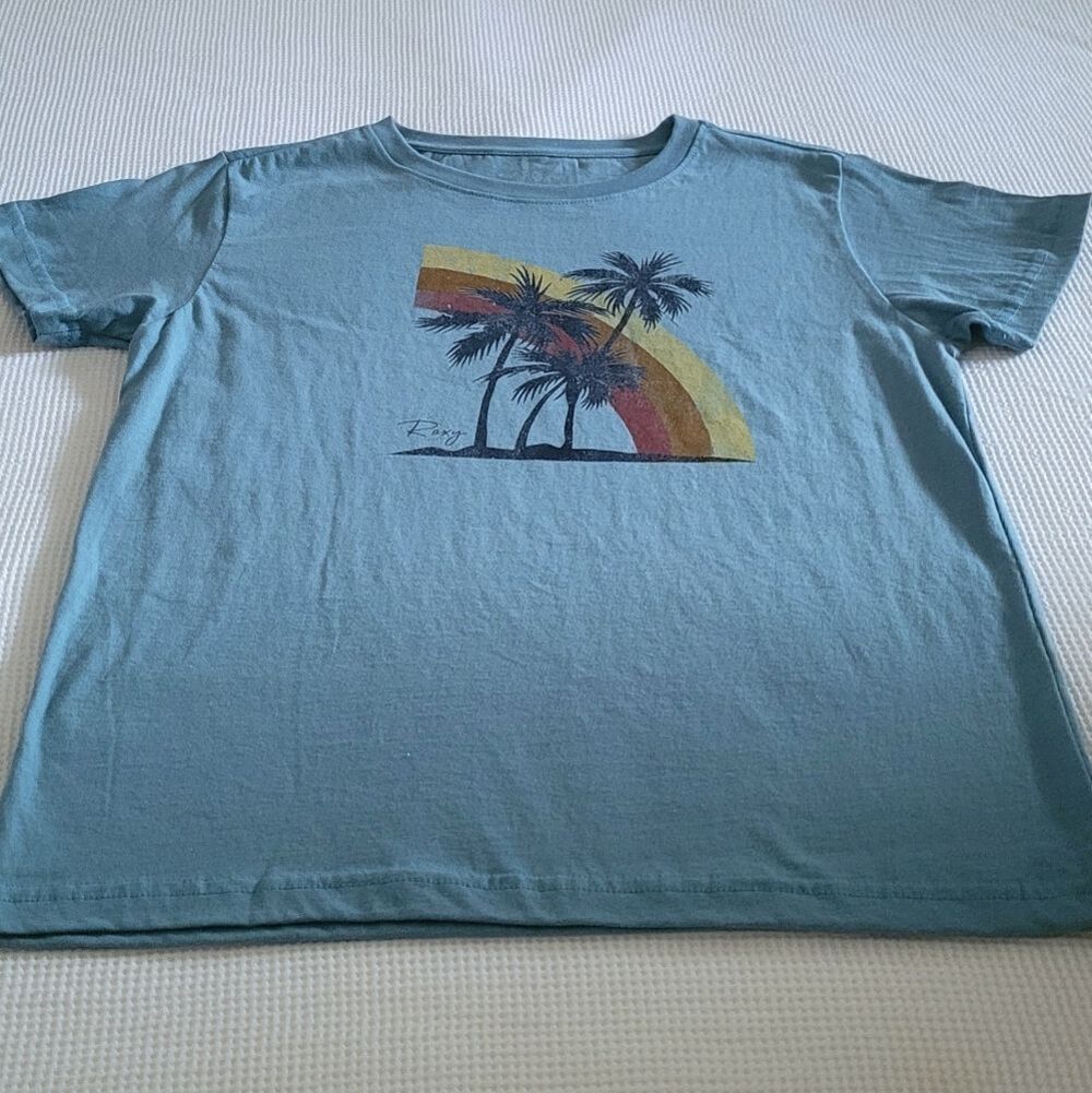 Roxy Palm Trees🌴 and Rainbow🌈 Distressed😫 Graphic Tee👕 - NWOT - Picture 6 of 8